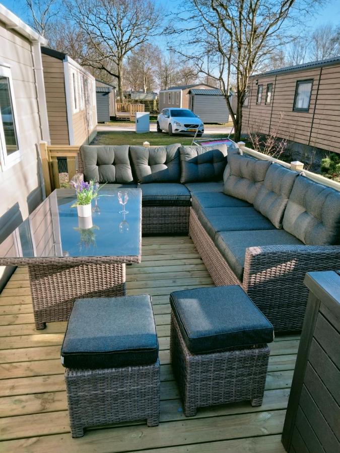 Bj Chalets - Robbengat 85 - Gezellige Chalet Op Vakantiepark Lauwersoog! Vroege Incheck! Met Airco! ภายนอก รูปภาพ