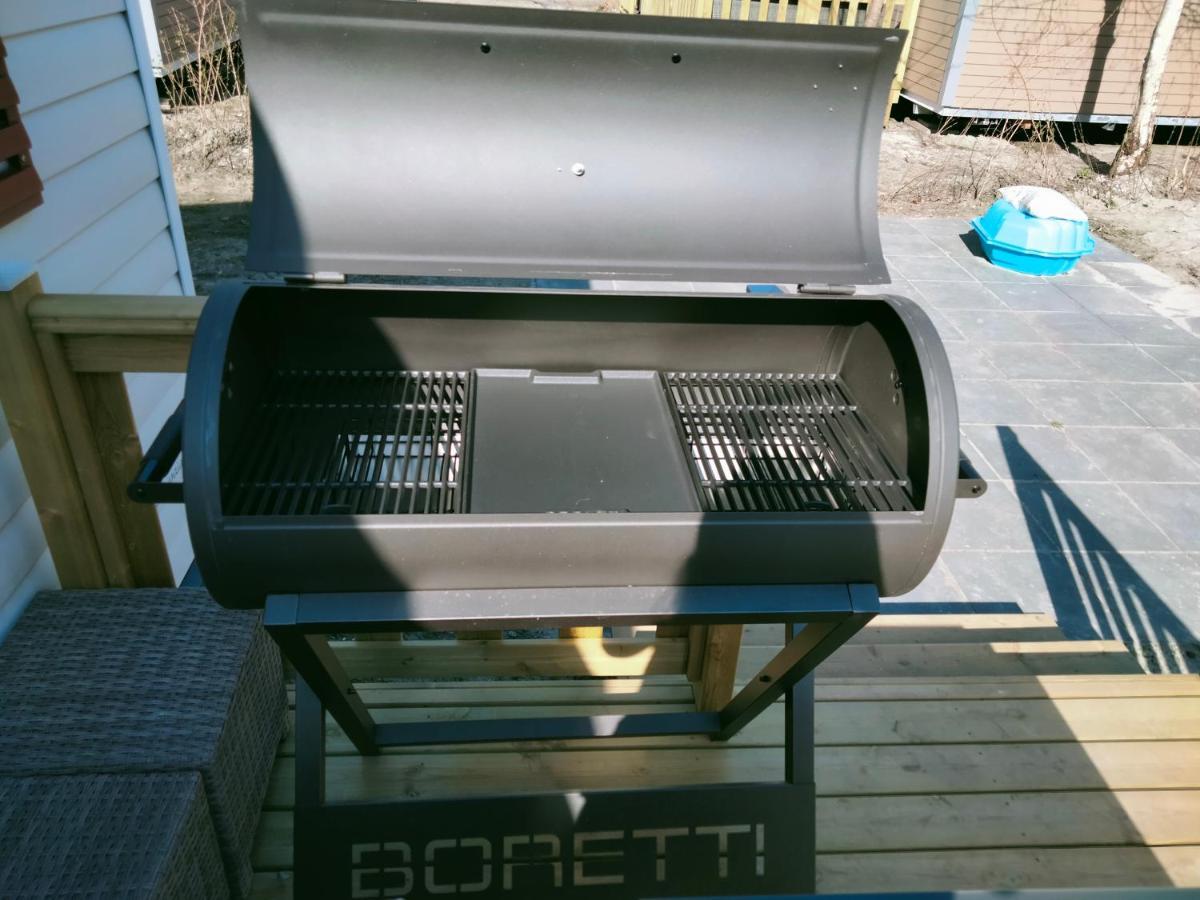 Bj Chalets - Robbengat 85 - Gezellige Chalet Op Vakantiepark Lauwersoog! Vroege Incheck! Met Airco! ภายนอก รูปภาพ